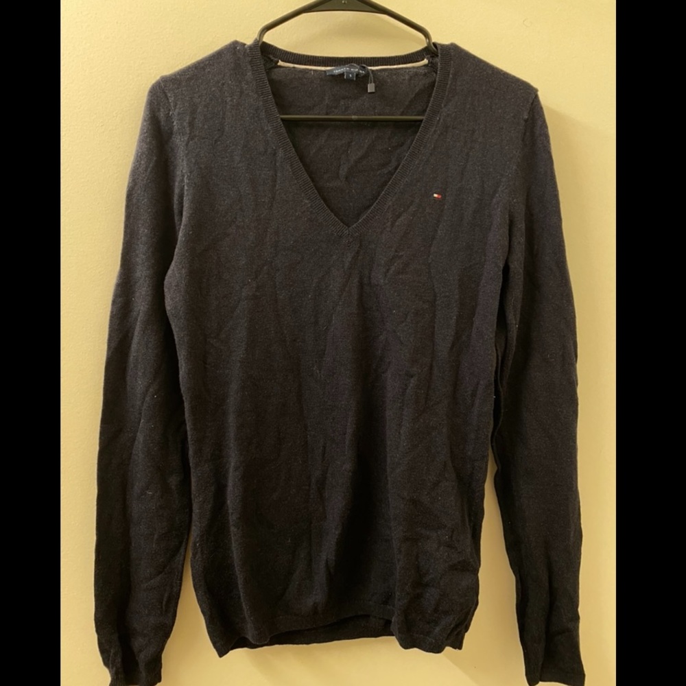 Practically new crewneck sweater